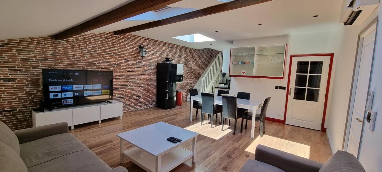 Loft 80M2 En Plein Coeur De La Vieille Ville 3 Etoiles Тулон Экстерьер фото