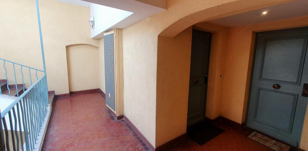 Loft 80M2 En Plein Coeur De La Vieille Ville 3 Etoiles Тулон Экстерьер фото