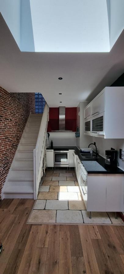 Loft 80M2 En Plein Coeur De La Vieille Ville 3 Etoiles Тулон Экстерьер фото