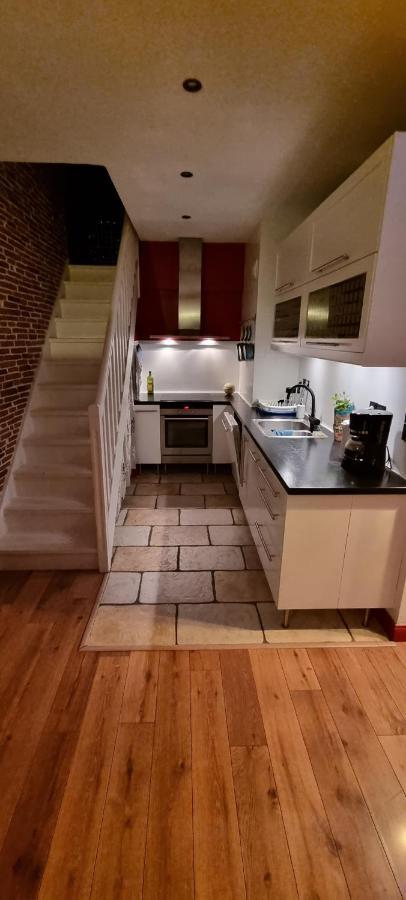 Loft 80M2 En Plein Coeur De La Vieille Ville 3 Etoiles Тулон Экстерьер фото